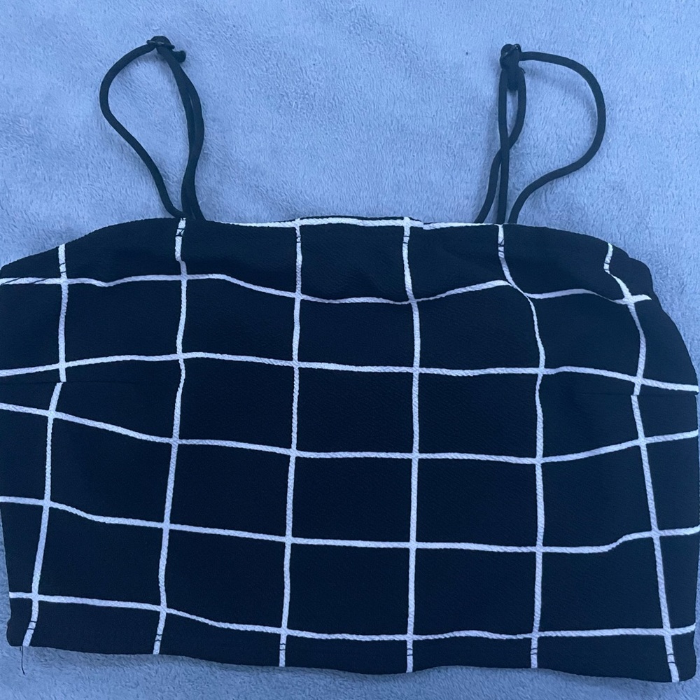crop top with adjustable straps